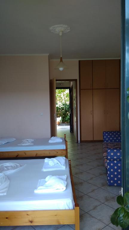 Nikolitsa Apartments Glyfada  Esterno foto