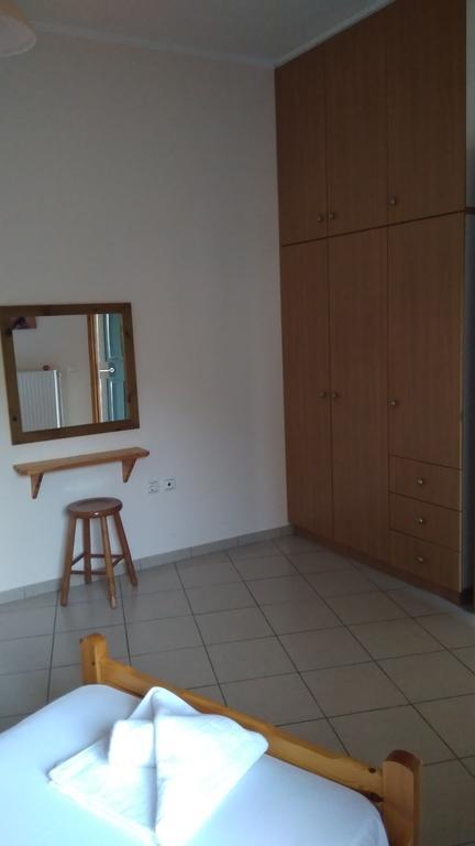 Nikolitsa Apartments Glyfada  Esterno foto