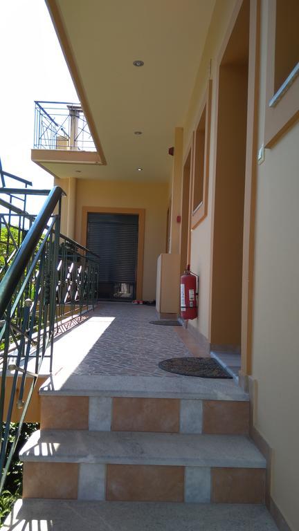 Nikolitsa Apartments Glyfada  Esterno foto