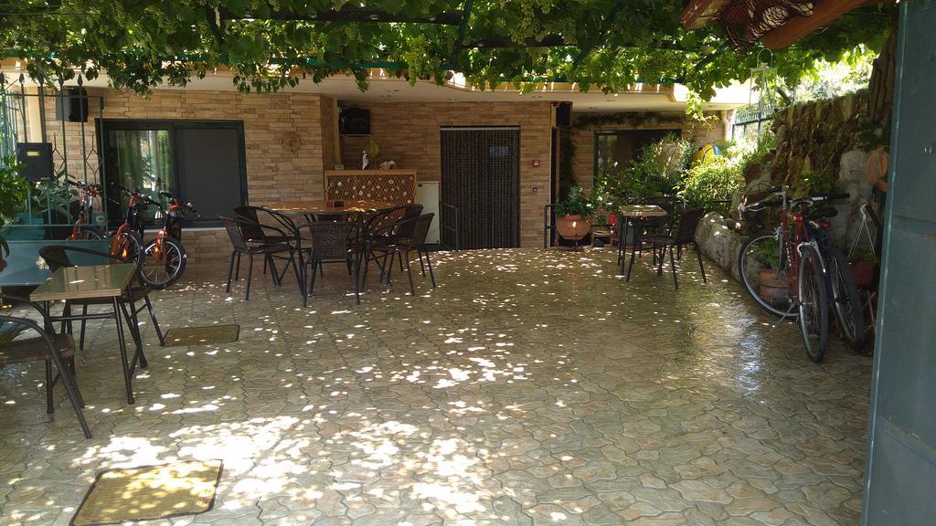 Nikolitsa Apartments Glyfada  Esterno foto